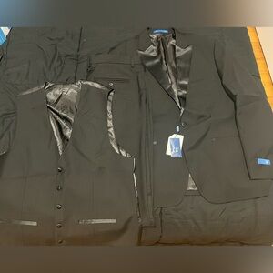 Gino Vitale 1 Day Sale PremiumTuxedo Sz: Jacket: 42 S | Pants: 36 W | Orig: $300